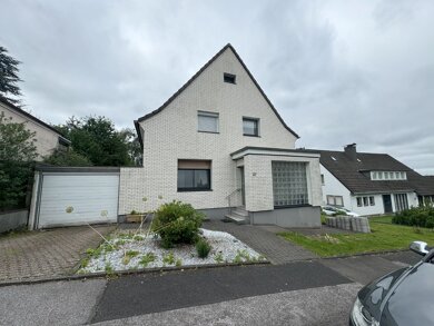 Mehrfamilienhaus zum Kauf 376.000 € 7 Zimmer 157 m² 853 m² Grundstück frei ab sofort Lüttringhausen Remscheid 42899