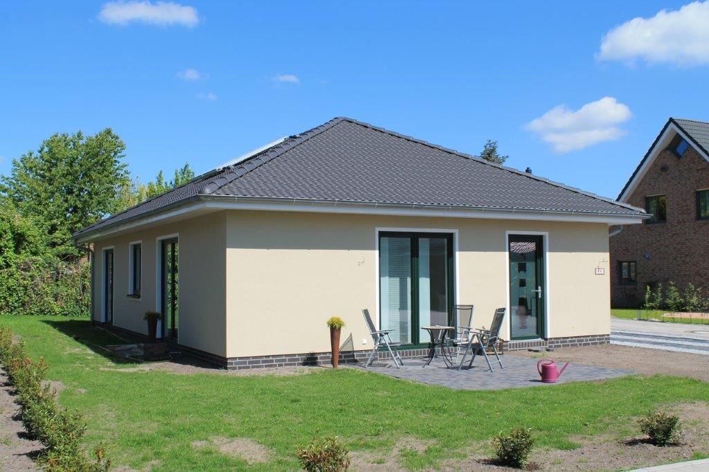 Bungalow zum Kauf 373.500 € 3 Zimmer 115 m²<br/>Wohnfläche 563,5 m²<br/>Grundstück Jade 26349