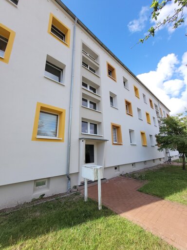 Wohnung zur Miete 424 € 2 Zimmer 53 m² 2. Geschoss frei ab sofort Ernst-Schneller-Straße 11a Sanitz Sanitz 18190