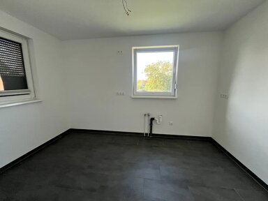 Wohnung zum Kauf provisionsfrei 132.000 € 3 Zimmer 88 m² frei ab sofort Dorfplatz Zschortau Rackwitz 04519