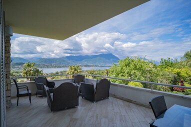 Villa zum Kauf 2.400.000 € 11 Zimmer 592 m² 3.000 m² Grundstück frei ab sofort Manerba del Garda