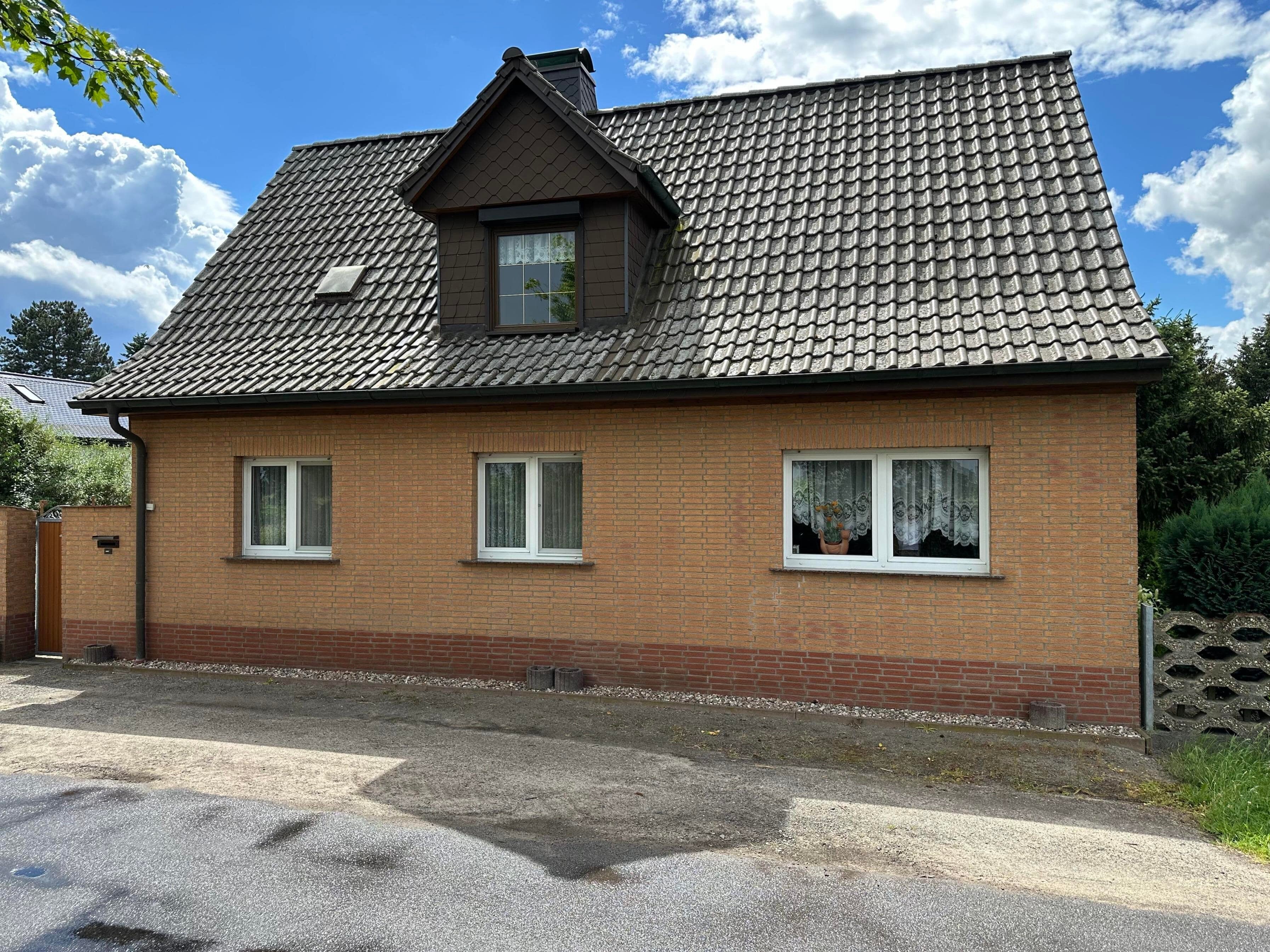 Einfamilienhaus zum Kauf 220.000 € 6 Zimmer 155 m²<br/>Wohnfläche 1.252 m²<br/>Grundstück Ab sofort<br/>Verfügbarkeit Schartau Burg 39288