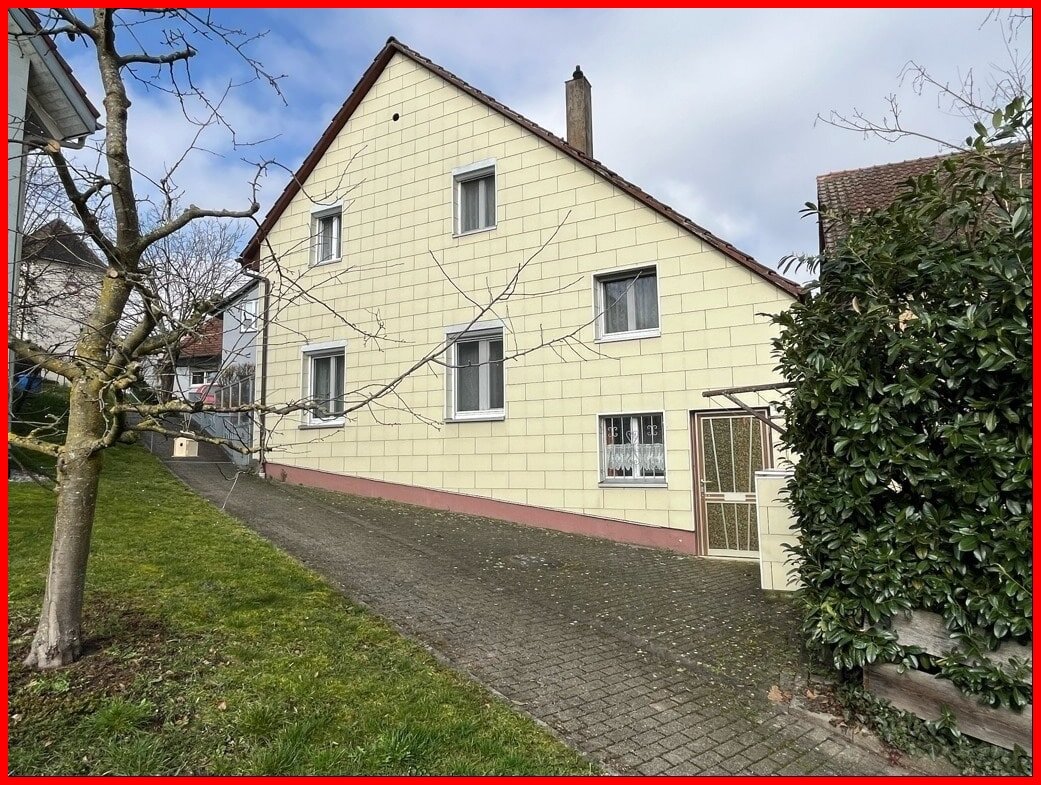 Einfamilienhaus zum Kauf 199.000 € 4 Zimmer 92 m²<br/>Wohnfläche 173 m²<br/>Grundstück Tiengen Waldshut-Tiengen 79761
