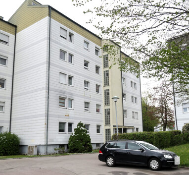 Wohnung zum Kauf 180.001 € 4,5 Zimmer 101 m² 3. Geschoss Lindenhof Oberndorf am Neckar 78727