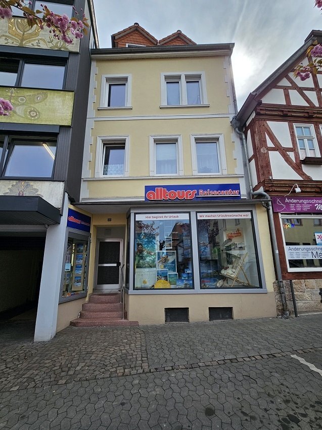 Mehrfamilienhaus zum Kauf 329.000 € 7 Zimmer 250 m²<br/>Wohnfläche 128 m²<br/>Grundstück Hünfeld Hünfeld 36088