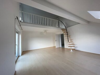 Wohnung zur Miete 950 € 2 Zimmer 100 m² 2. Geschoss frei ab sofort Wehrda Marburg 35041