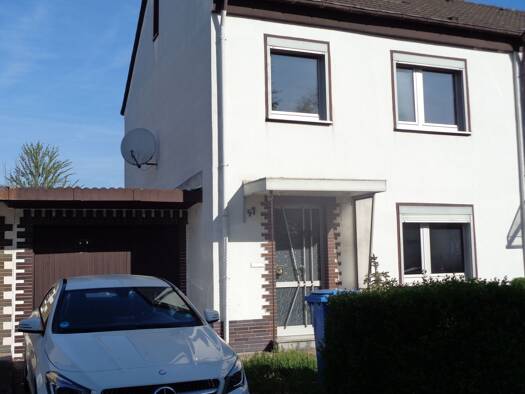 Haus zum Kauf 199.000 € 4 Zimmer 100 m² 323 m² Grundstück frei ab sofort Neuwied 56564