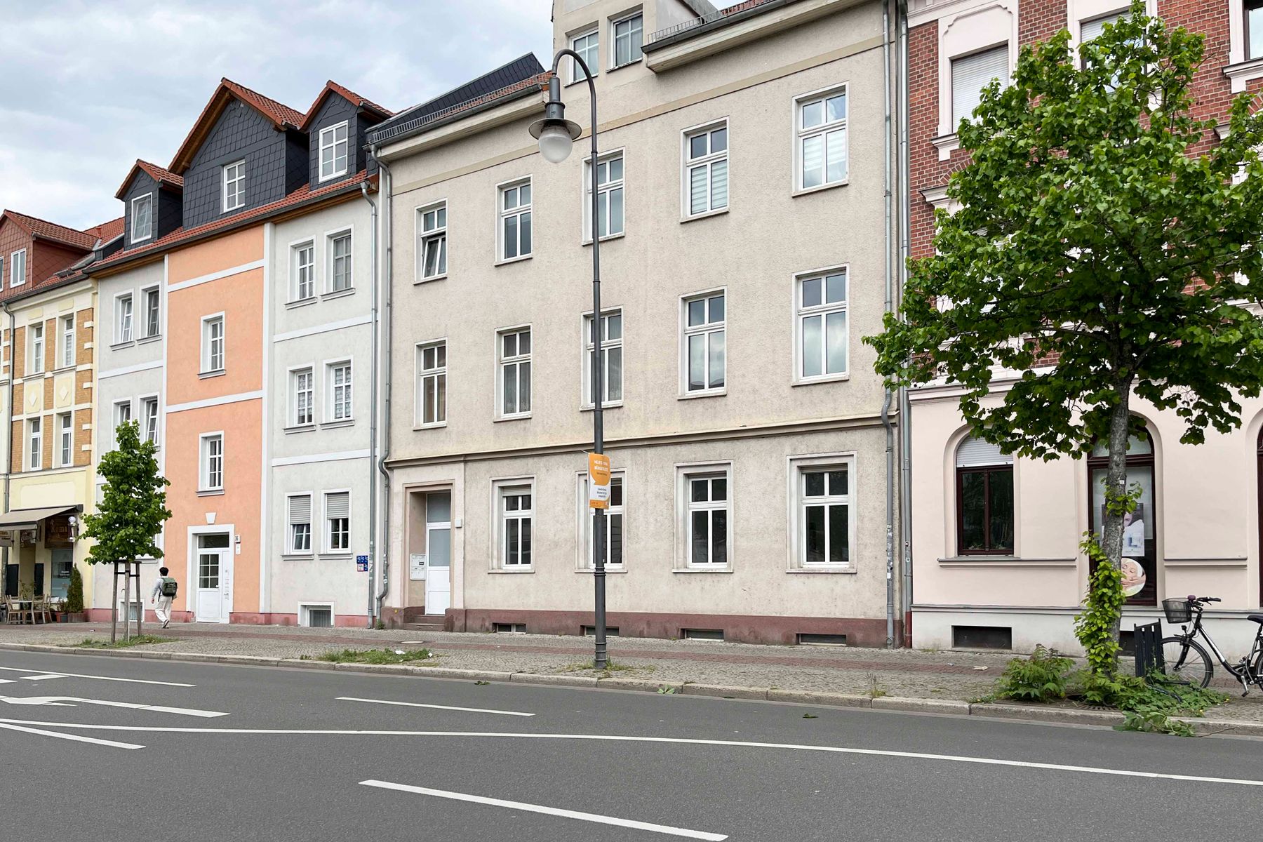 Wohnung zum Kauf 115.000 € 3 Zimmer 94,7 m²<br/>Wohnfläche Erdgeschoss<br/>Geschoss Innerstädtischer Bereich Nord 17 Dessau-Roßlau 06844