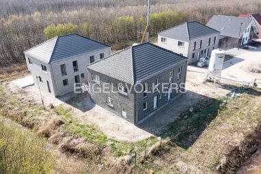 Doppelhaushälfte zum Kauf 299.000 € 4 Zimmer 102 m² 263 m² Grundstück Harsweg Emden 26721