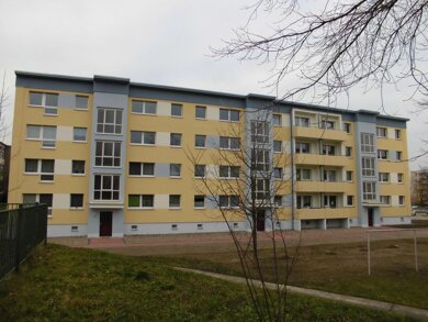 Wohnung zur Miete 482 € 3 Zimmer 64,3 m² 3. Geschoss Rudolf-Breitscheid-Str. 21 Innenstadt Riesa 01587