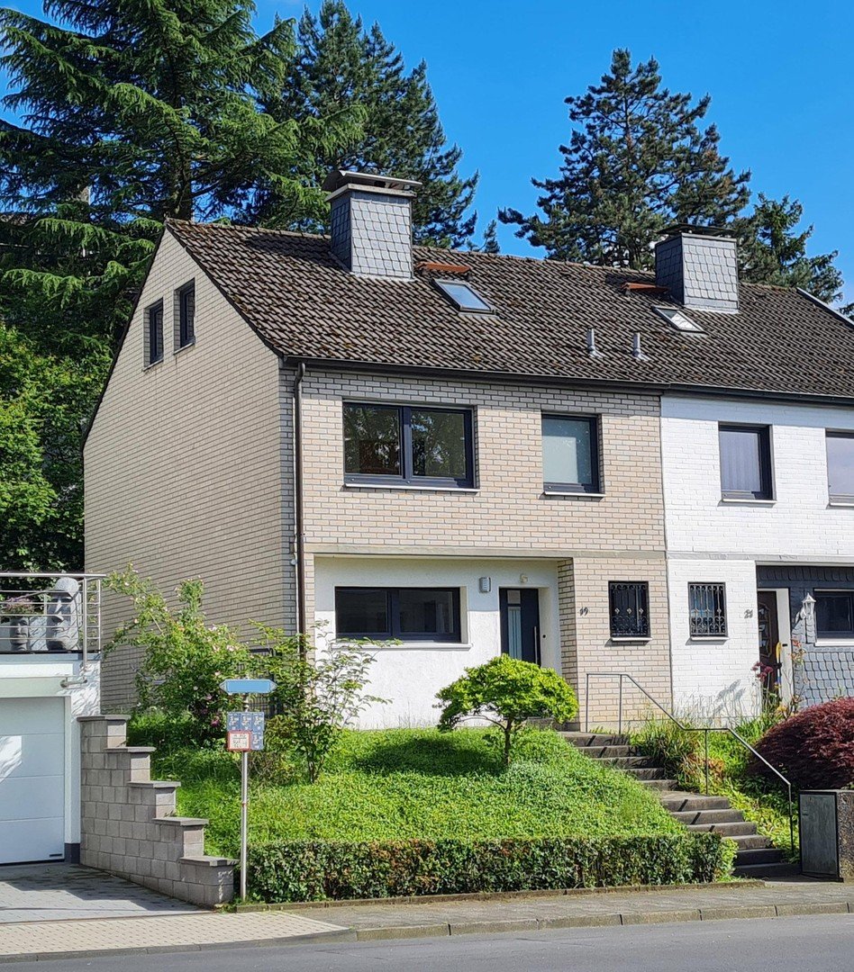Doppelhaushälfte zum Kauf Provisionsfrei 389.000 € 5 Zimmer 109 m²<br/>Wohnfläche 346 m²<br/>Grundstück Katternberg - Stübchen Solingen 42657