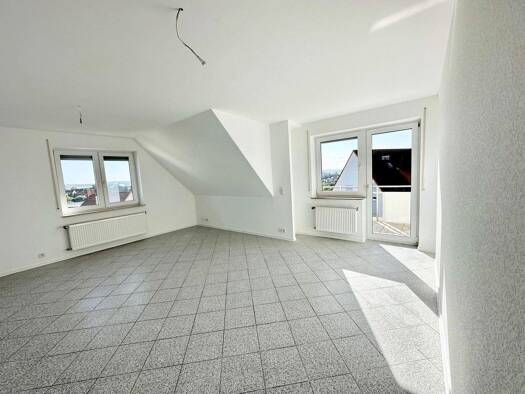 Wohnung zur Miete 670 € 2 Zimmer 68 m² 2. Geschoss frei ab sofort Petersberg 36100
