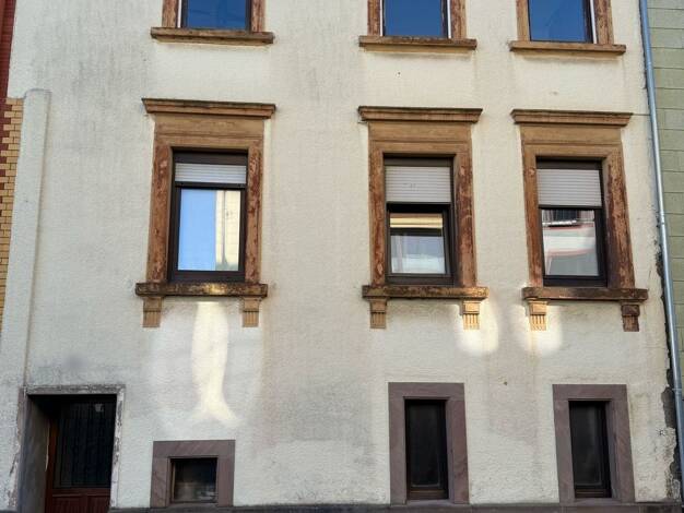 Mehrfamilienhaus zum Kauf 129.000 € 4 Zimmer 108 m² 220 m² Grundstück Rohrbach Sankt Ingbert 66386