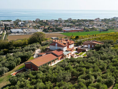 Villa zum Kauf 1.990.000 € 5 Zimmer 866 m² 26.000 m² Grundstück Giulianova 64021