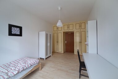 Wohnung zur Miete Wohnen auf Zeit 920 € 5 Zimmer 16 m² frei ab 05.08.2024 Elisabethstraße 4 Neuschwabing München 80796