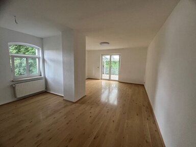 Haus zum Kauf 150.000 € 4 Zimmer 96 m² 165 m² Grundstück Kleinsaara Saara 07589