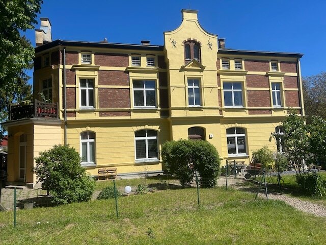 Mehrfamilienhaus zum Kauf 980.000 € 27 Zimmer 650 m²<br/>Wohnfläche 2.685 m²<br/>Grundstück Dorfstr. 15 Devin Stralsund / Devin 18439