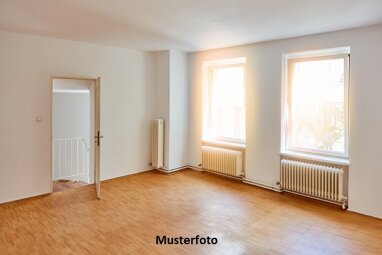 Einfamilienhaus zum Kauf Zwangsversteigerung 90.000 € 1 Zimmer 580 m² Grundstück Steinpleis Werdau 08412