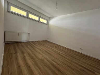 Wohnung zur Miete 700 € 3 Zimmer 76 m² Marktplatz 28a Schwalbach 65824