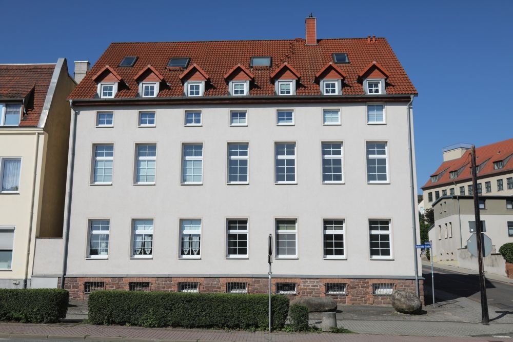 Wohnung zur Miete 270 € 2 Zimmer 46 m²<br/>Wohnfläche EG<br/>Geschoss ab sofort<br/>Verfügbarkeit Hallesche Straße 64 Lutherstadt Eisleben Eisleben 06295