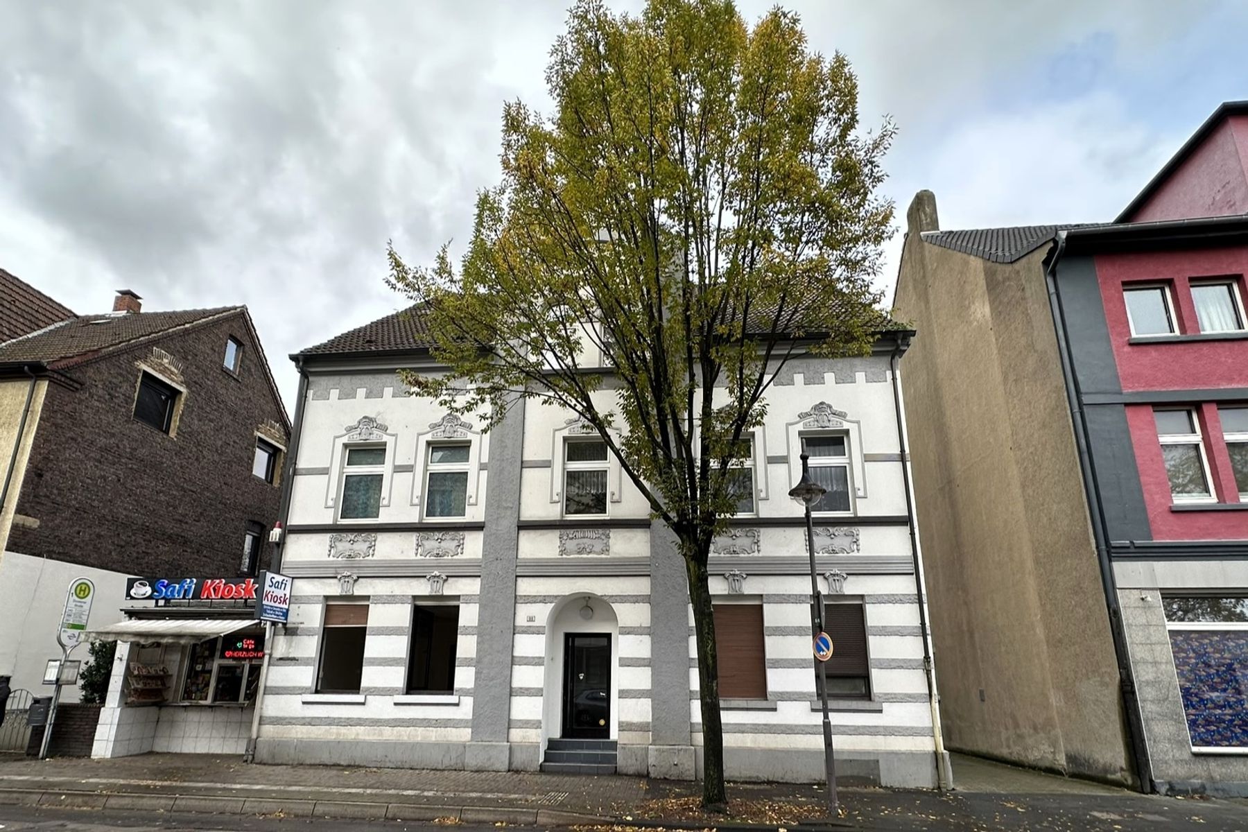 Wohn- und Geschäftshaus zum Kauf 475.000 € 498 m²<br/>Fläche 849,2 m²<br/>Grundstück Holsterhausen Herne 44625