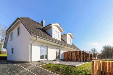 Doppelhaushälfte zum Kauf 479.500 € 4 Zimmer 107,1 m² 600,2 m² Grundstück Karnitz Karnitz 18574