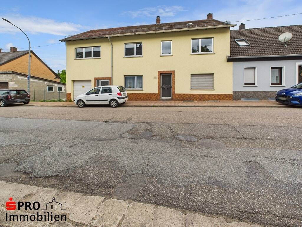 Historisches Mehrfamilienhaus mit Anlage Potenzial