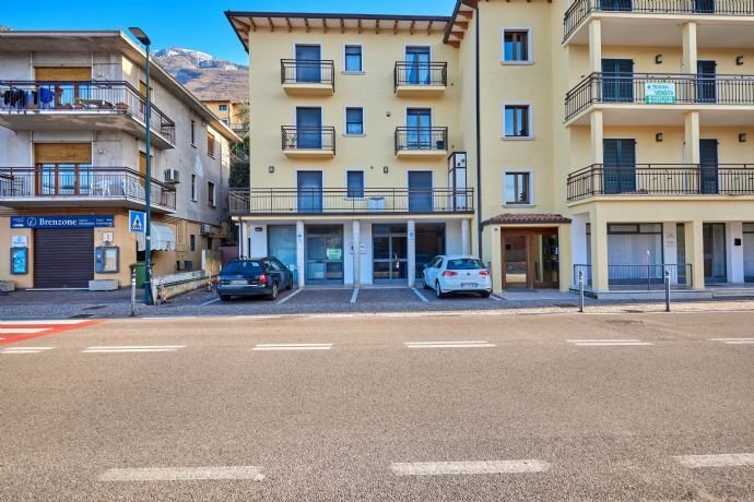 Bürofläche zum Kauf 350.000 € 2 Zimmer 80 m² Bürofläche Via Zanardelli 32 - Porto Brenzone sul Garda (VR) 37010