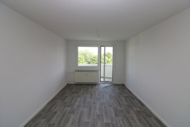 Wohnung zur Miete 359 € 3 Zimmer 58,3 m² 3. Geschoss Maxim-Gorki-Straße 61 Wasserberg - Ost Freiberg 09599