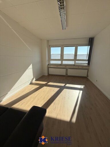 Bürofläche zur Miete 340 € 3 Zimmer 15 m² Bürofläche Gilching Gilching 82205