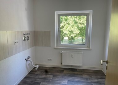 Wohnung zur Miete 284 € 2 Zimmer 43 m² 1. Geschoss Seehäuser Weg 93 Oschersleben Oschersleben 39387