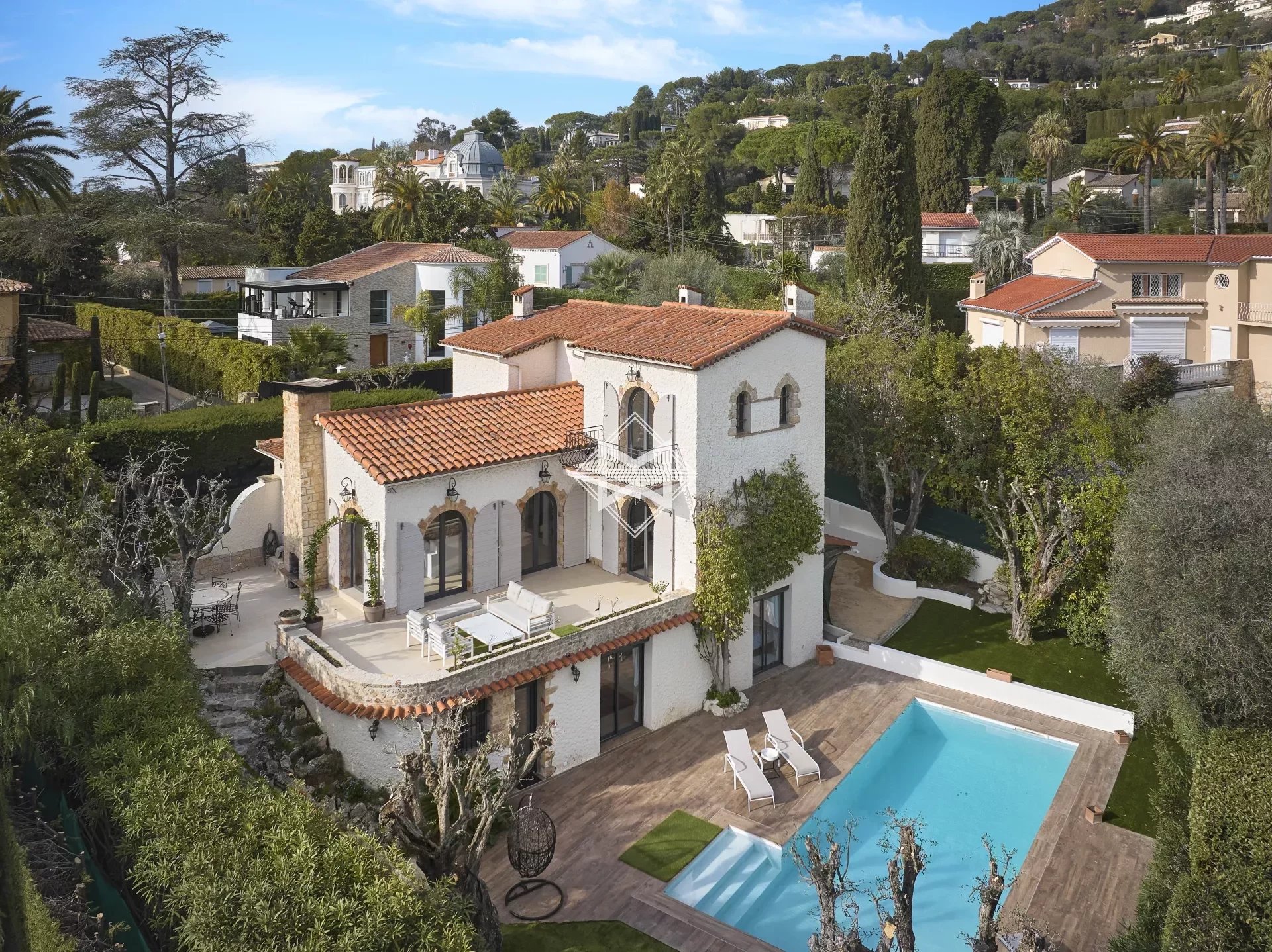 Haus zur Miete Wohnen auf Zeit provisionsfrei 8.000 € 6 Zimmer 280 m²<br/>Wohnfläche Terrefial Cannes 06400