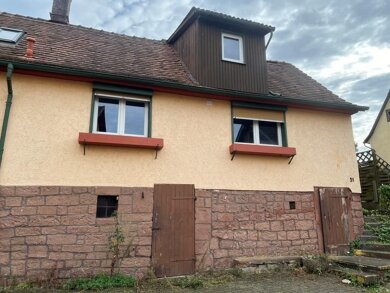 Einfamilienhaus zum Kauf 295.000 € 7 Zimmer 140 m² 977 m² Grundstück Büdingen Büdingen 63654