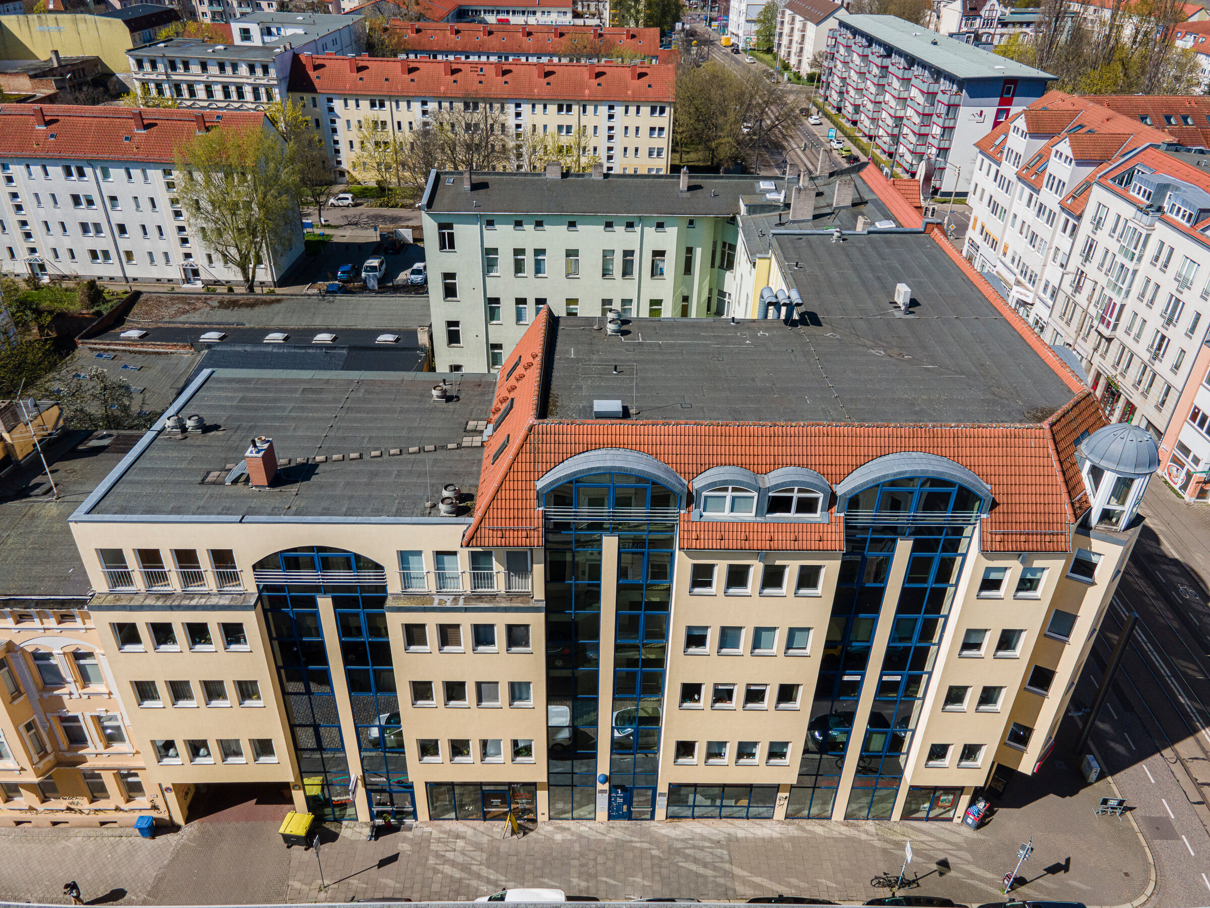 Wohn- und Geschäftshaus zum Kauf provisionsfrei als Kapitalanlage geeignet 4.250.000 € 3.125 m²<br/>Fläche 1.059 m²<br/>Grundstück Schellheimerplatz Magdeburg 39108