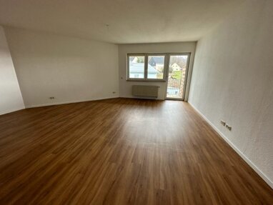 Wohnung zur Miete 465 € 3 Zimmer 93 m² 1. Geschoss Chemnitzer Straße 2 Neukirchen Neukirchen 09221