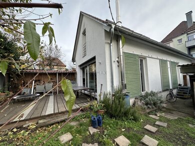 Mehrfamilienhaus zum Kauf 1.950.000 € 13 Zimmer 332 m² 406 m² Grundstück Zuffenhausen Stuttgart 70435