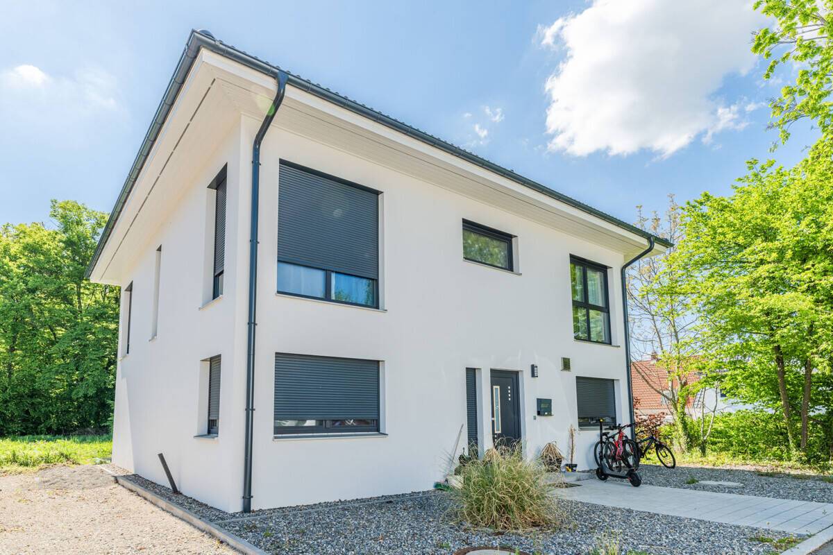 Baujahr 2022 in Singen-Süd!
Neuwertiges Einfamilienhaus auf Erbpachtgrundstück