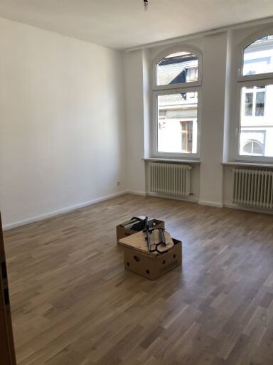 Wohnung zur Miete 995 € 4 Zimmer 105 m² 1. Geschoss frei ab sofort Rott Wuppertal 42283