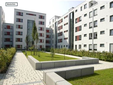 Wohnung zum Kauf Zwangsversteigerung 500 € 2 Zimmer 57 m² Pforten Gera 07551