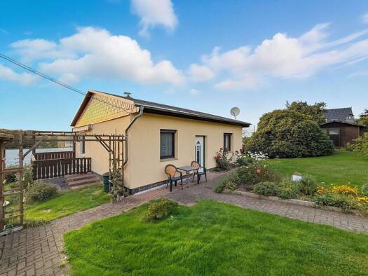 Bungalow zum Kauf provisionsfrei 175.000 € 3 Zimmer 77 m² 820 m² Grundstück frei ab sofort Auerswalde Lichtenau 09244