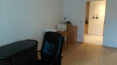 Wohnung zur Miete 700 € 2 Zimmer 78 m² Äußere Sulzbacher Str St. Jobst Nürnberg 90491