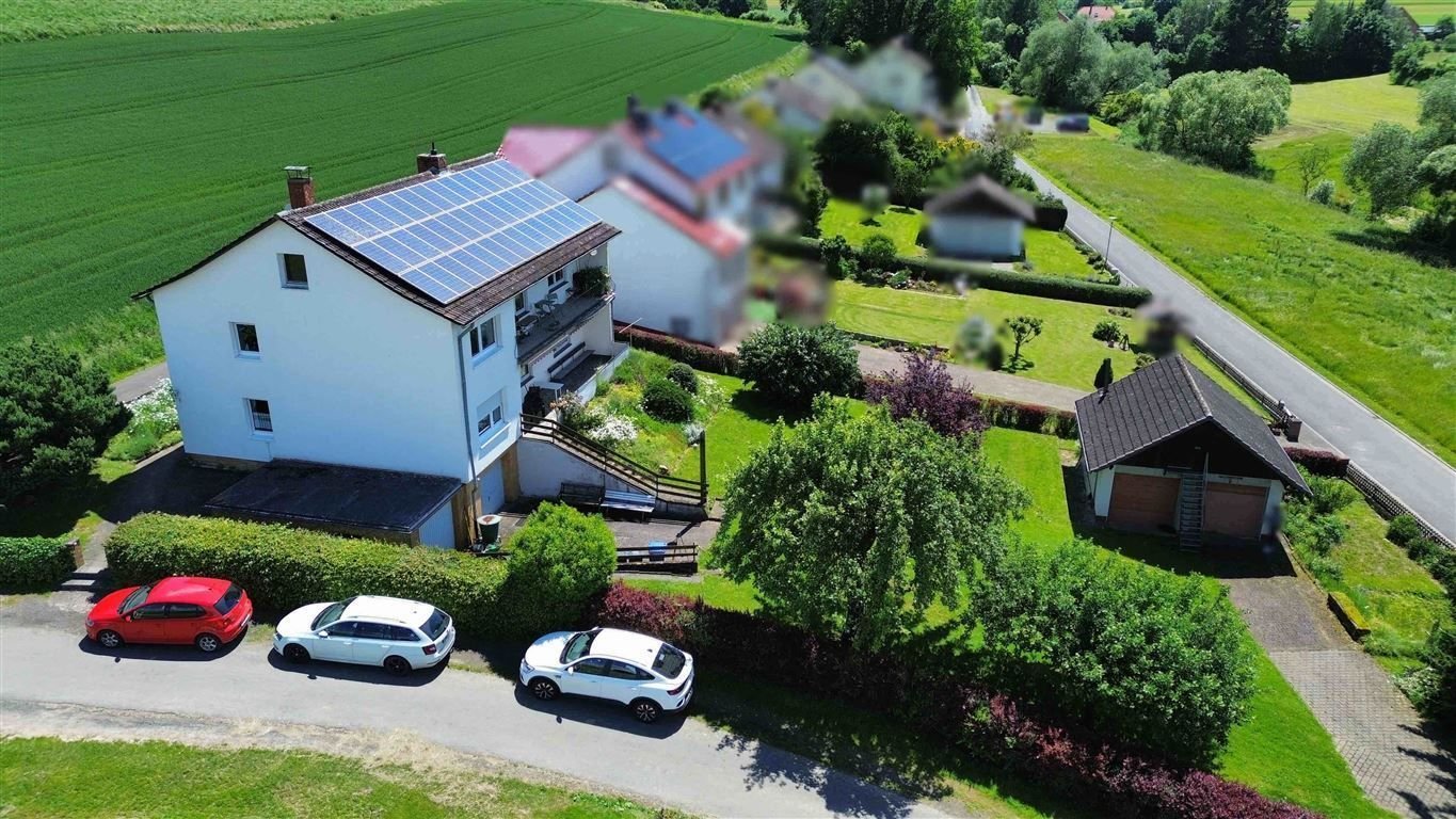 Einfamilienhaus zum Kauf 285.000 € 8 Zimmer 210 m²<br/>Wohnfläche 1.319 m²<br/>Grundstück ab sofort<br/>Verfügbarkeit Hundshausen Jesberg 34632