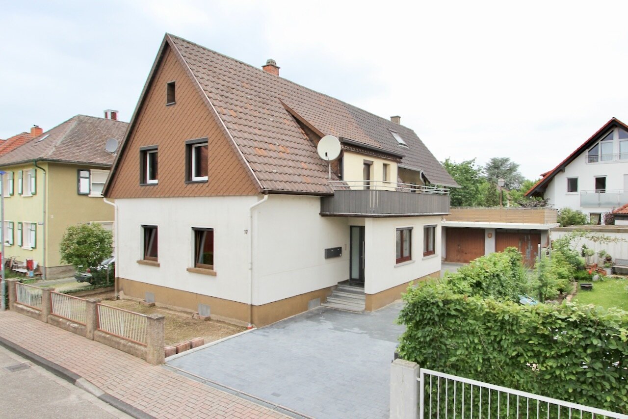 Mehrfamilienhaus zum Kauf 581.000 € 6 Zimmer 203,1 m²<br/>Wohnfläche 411 m²<br/>Grundstück Ab sofort<br/>Verfügbarkeit Durmersheim Durmersheim 76448