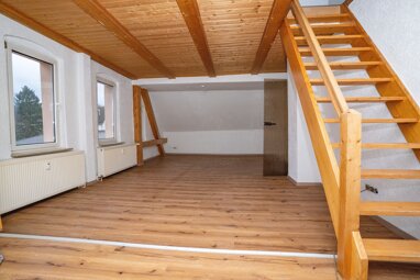 Wohnung zur Miete 689 € 4 Zimmer 106 m² 3. Geschoss Obere Hauptstraße 11 Neuwürschnitz Oelsnitz/Erzgebirge 09376