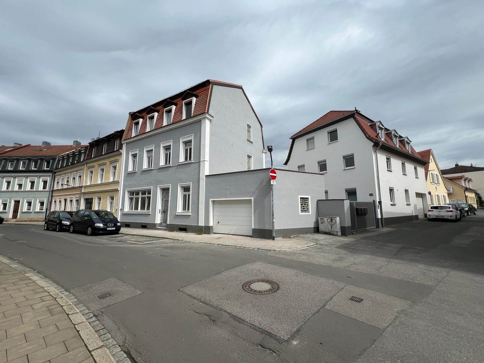 Mehrfamilienhaus zum Kauf 1.112.000 € 9 Zimmer 256,3 m²<br/>Wohnfläche 142 m²<br/>Grundstück Wunderburg Bamberg 96047