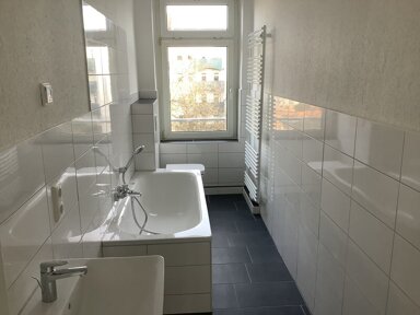 Wohnung zur Miete 830 € 4 Zimmer 83,1 m² 3. Geschoss frei ab 22.02.2025 Georg-Schumann-Str. 228 Wahren Leipzig 04159