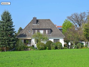 Haus zum Kauf Zwangsversteigerung 475.000 € 161 m² 561 m² Grundstück Sterkrade - Nord Oberhausen 46145