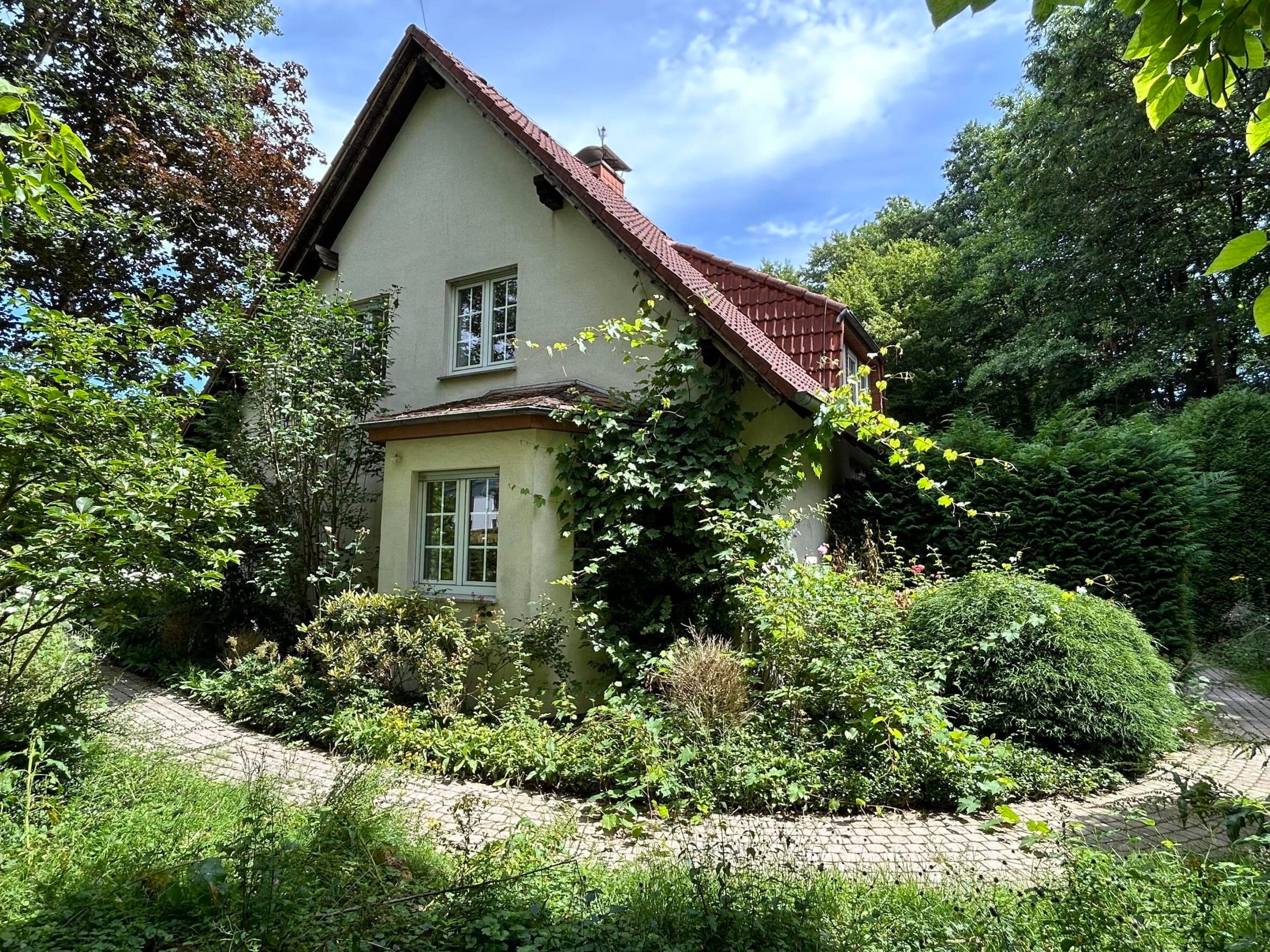 Einfamilienhaus zum Kauf 405.000 € 6 Zimmer 135 m²<br/>Wohnfläche 1.885 m²<br/>Grundstück Hillentrup Dörentrup 32694