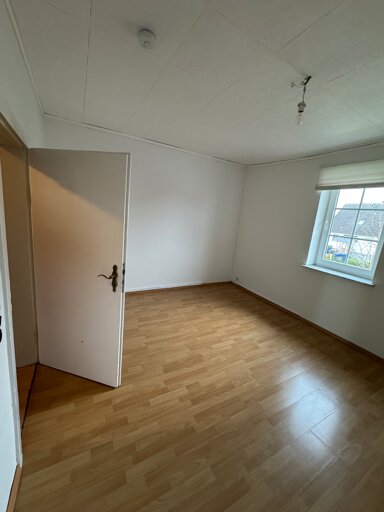 WG-Zimmer zur Miete 260 € 20 m² 1. Geschoss frei ab sofort Ihringshausen Fuldatal 34233