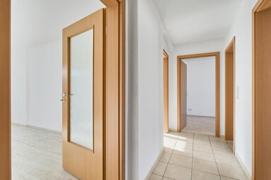 Wohnung zur Miete 469 € 3 Zimmer 67 m² frei ab 01.02.2025 Rostocker Straße 2 Nicolaiplatz Magdeburg 39124